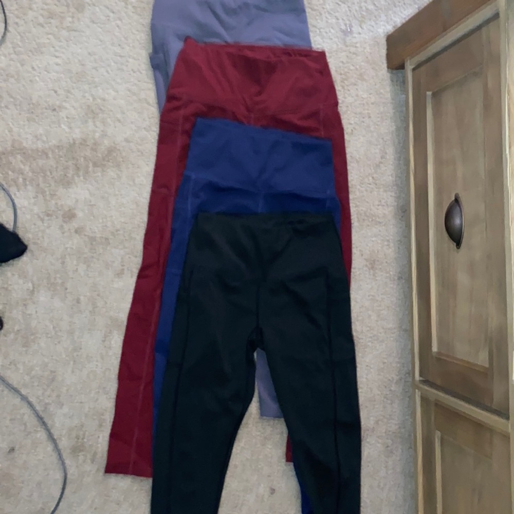 4 pairs of leggings